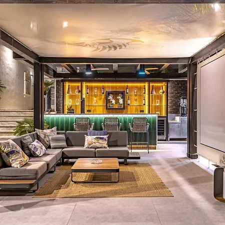 Willa Frontline El Martinete With Picasso Pool Marbella