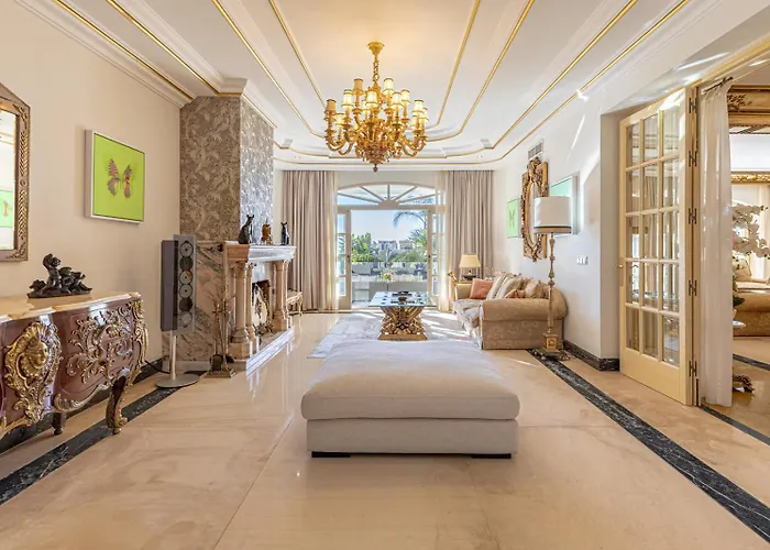 Frontline El Martinete With Picasso Pool *