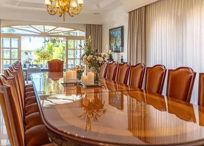 Frontline El Martinete With Picasso Pool Marbella