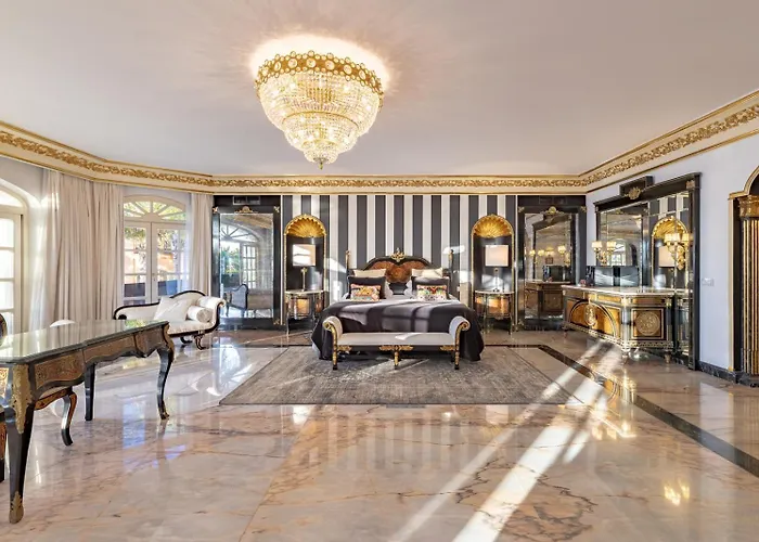 Frontline El Martinete With Picasso Pool Willa