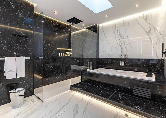 Willa Frontline El Martinete With Picasso Pool Marbella