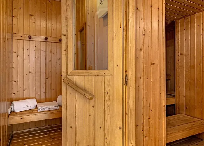 Frontline El Martinete With Picasso Pool *