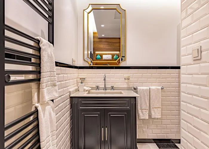 Frontline El Martinete With Picasso Pool Willa Marbella