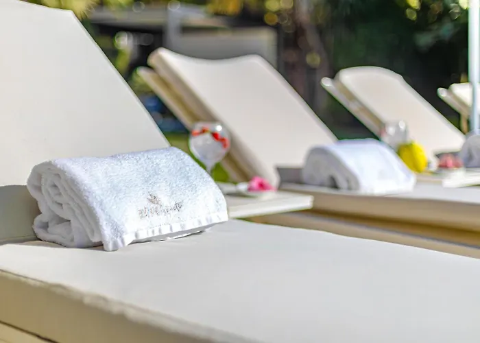 Frontline El Martinete With Picasso Pool Willa