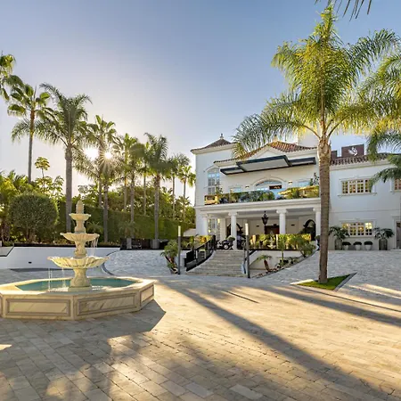 Villa Frontline El Martinete With Picasso Pool Marbellac