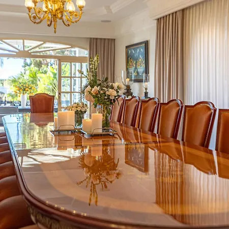 Frontline El Martinete With Picasso Pool Marbella