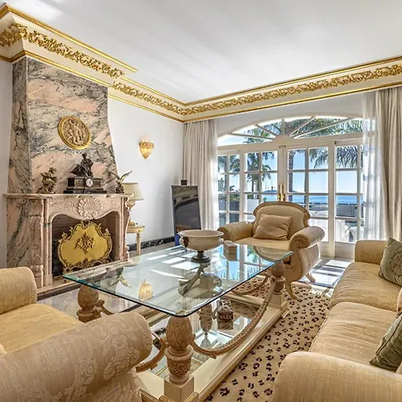 El Martinete Beachfront With Picasso Pool Villa *