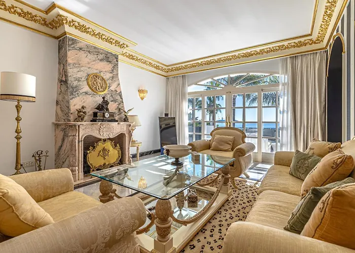 Frontline El Martinete With Picasso Pool Villa