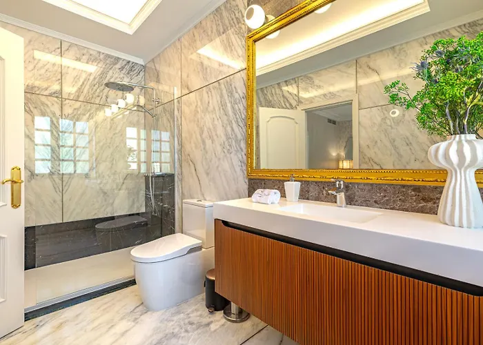 Villa Frontline El Martinete With Picasso Pool