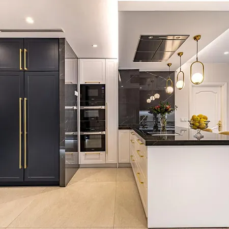 Frontline El Martinete With Picasso Pool * Marbella