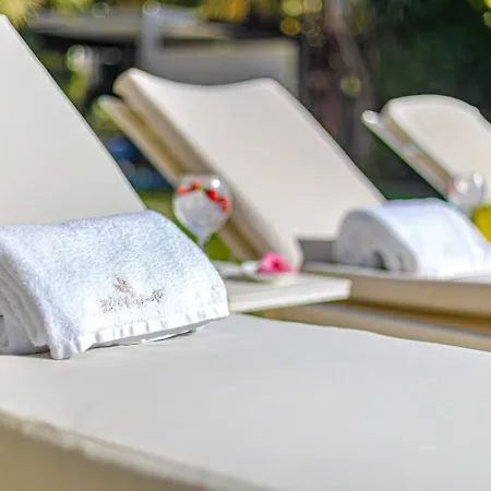 Frontline El Martinete With Picasso Pool Villa