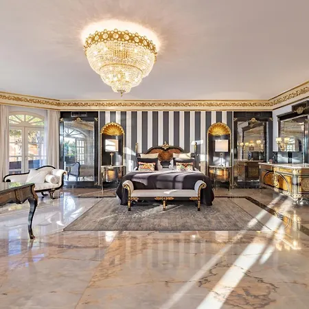 Frontline El Martinete With Picasso Pool Villa