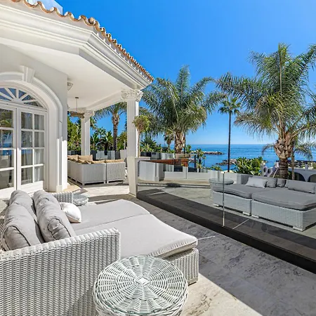 Villa Frontline El Martinete With Picasso Pool