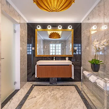 Frontline El Martinete With Picasso Pool Marbella