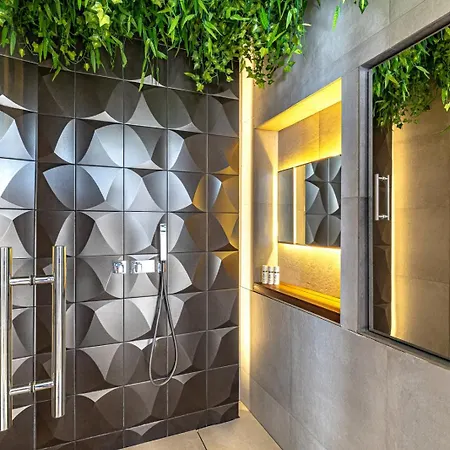 Frontline El Martinete With Picasso Pool